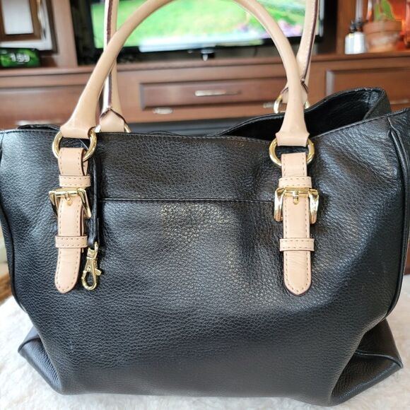 Michael Kors Tote  - Picture 2 of 5